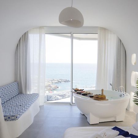Aqualand Hotel & Resort Batroun Extérieur photo