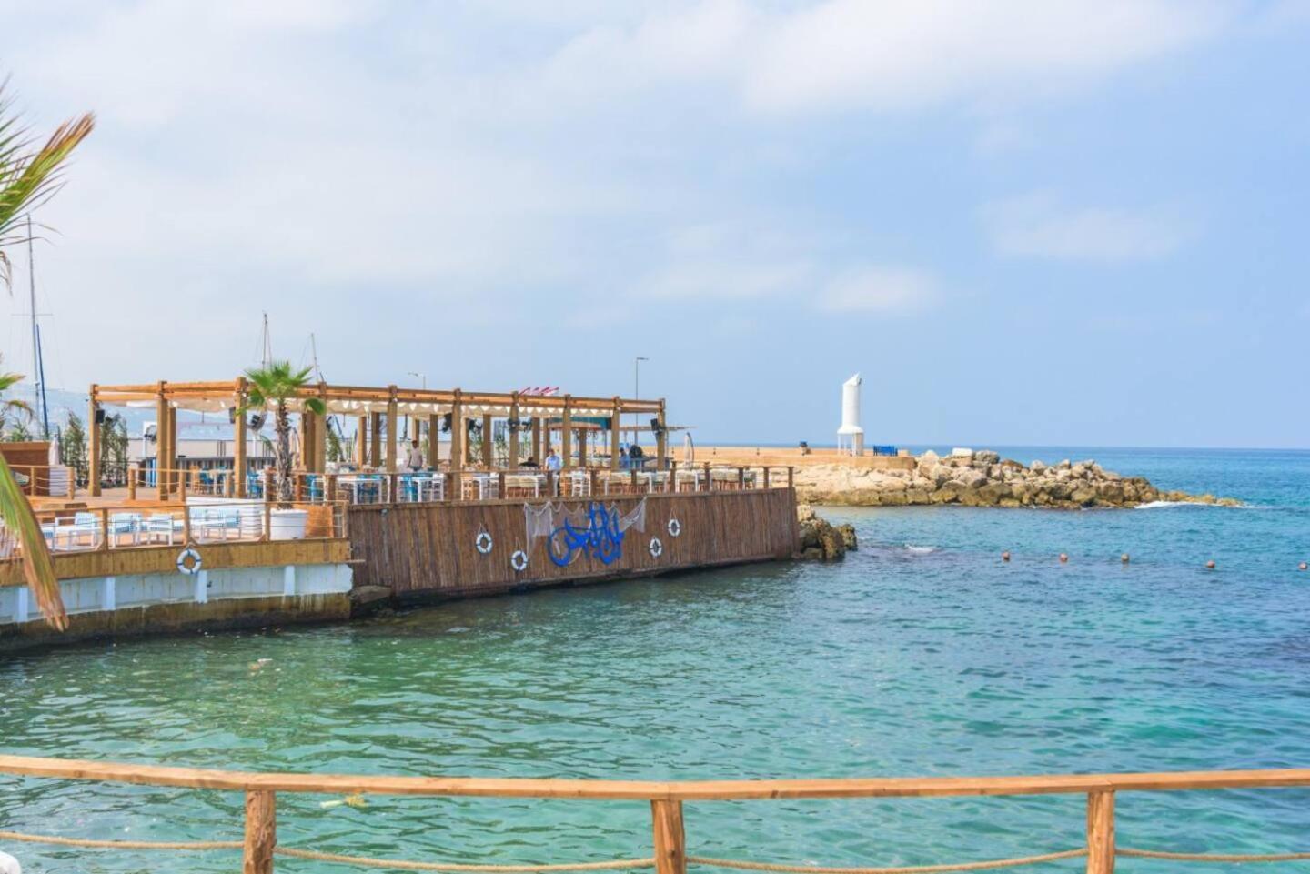 Aqualand Hotel & Resort Batroun Extérieur photo